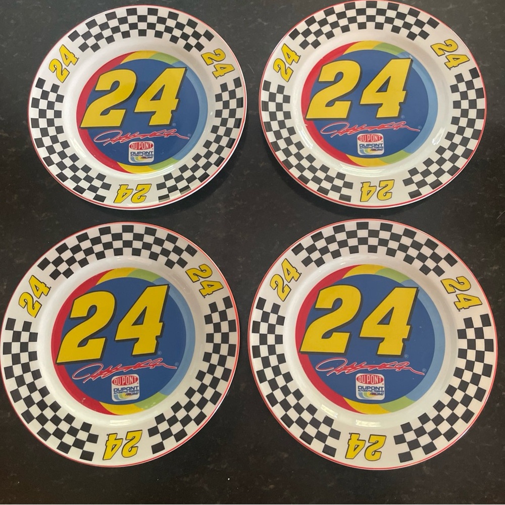 Jeff Gordon 24 DuPont dinner plates-set of 4